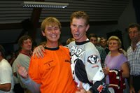 Steve&friend.jpg (63,801 bytes)